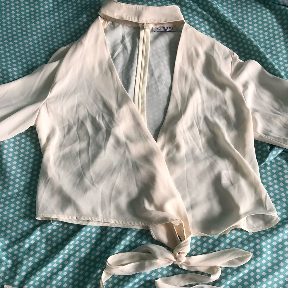 Fashion Nova choker top with a bow tie